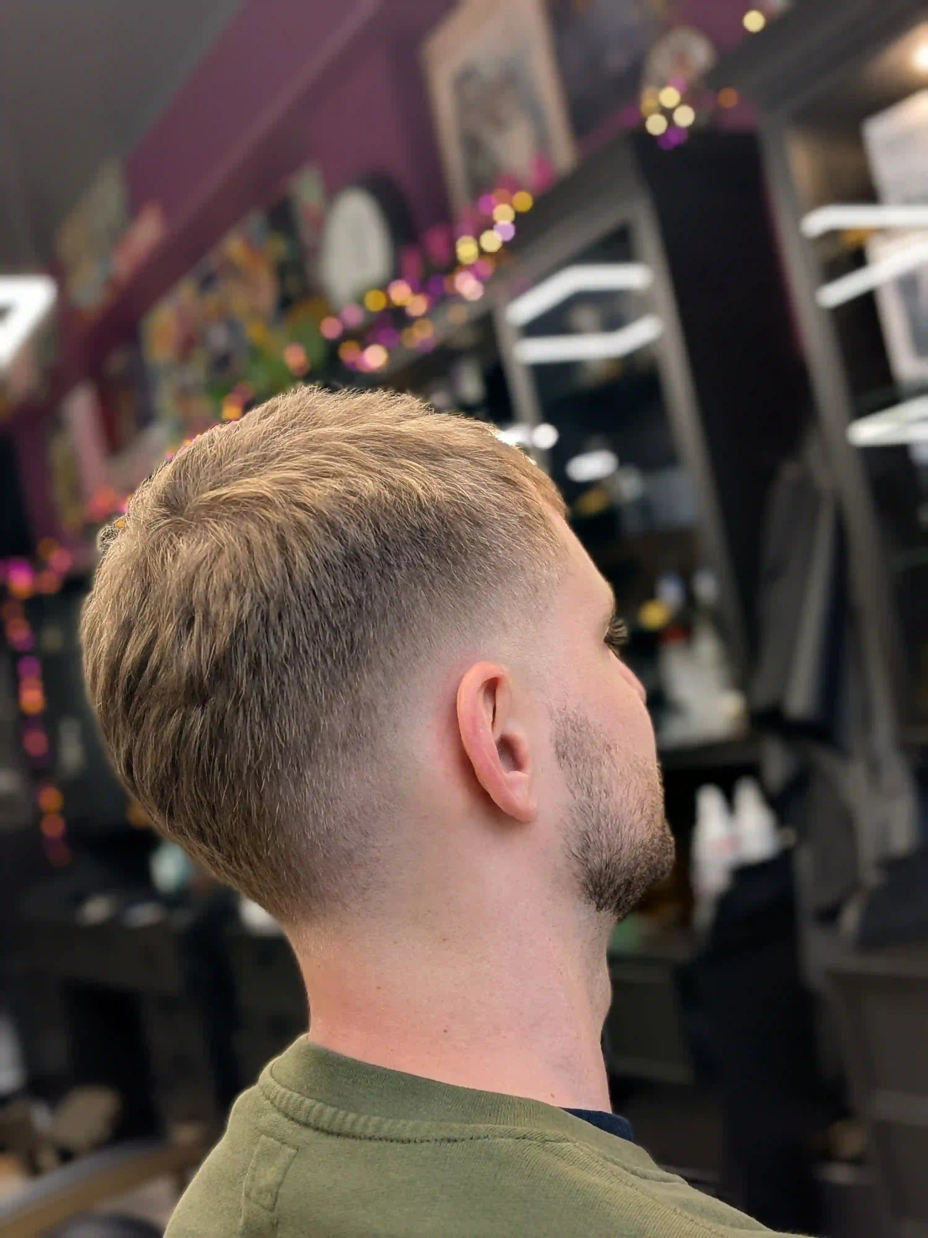 Haircut by Elis